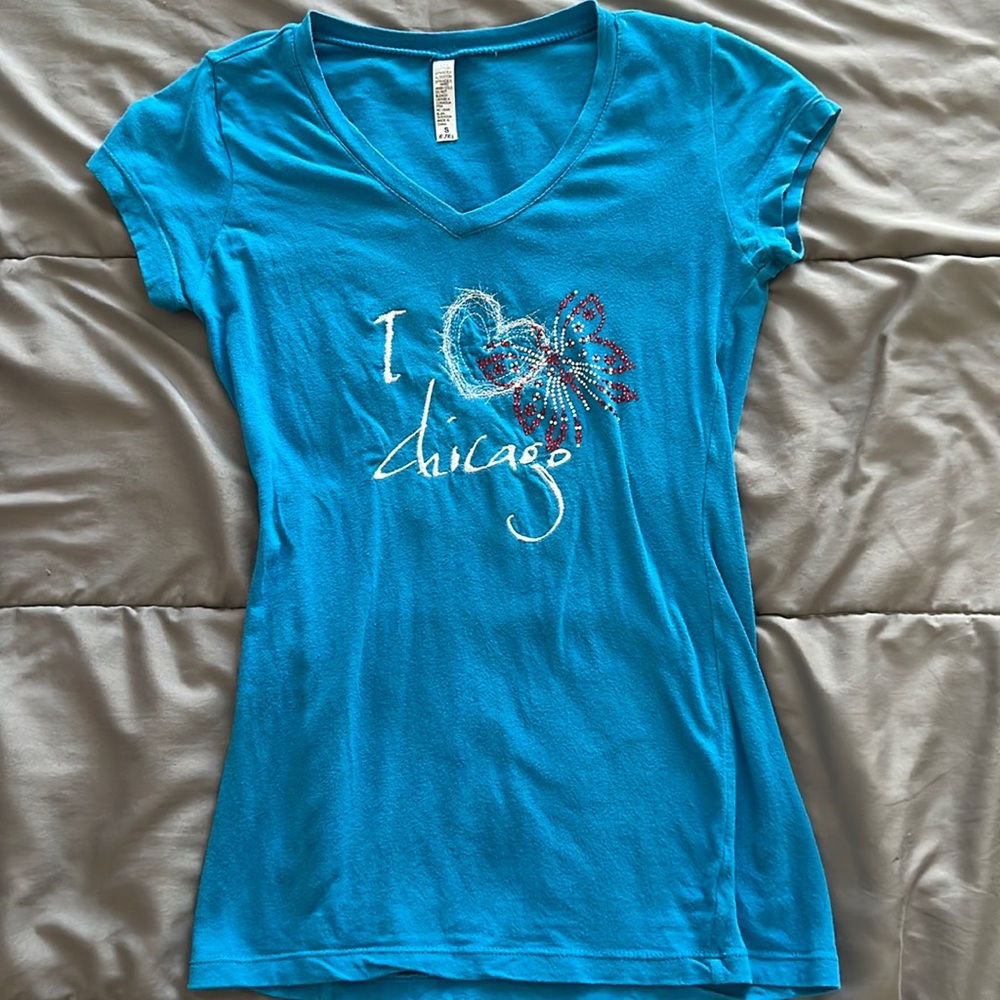 2000’s V-Neck Fitted I Heart Chicago T-shirt~❤️